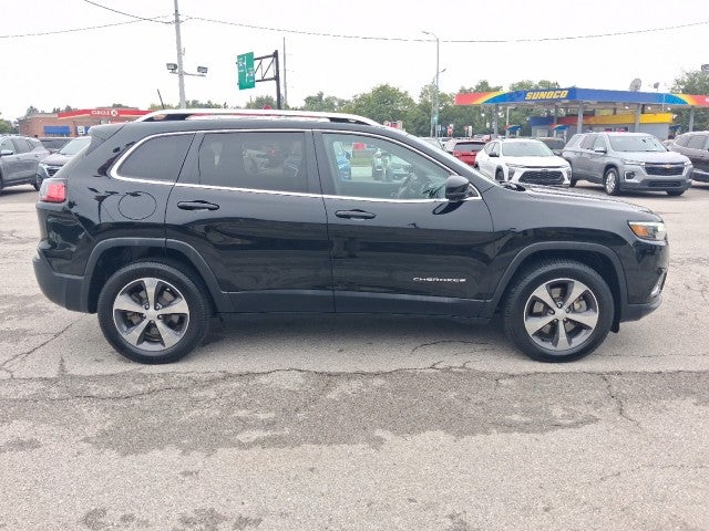 Used 2019 Jeep Cherokee Limited with VIN 1C4PJMDX5KD375338 for sale in Oregon, OH