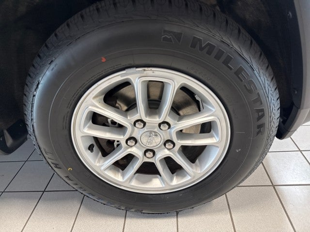 2018 Jeep Grand Cherokee Laredo E