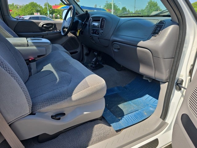 2000 Ford F-150 XL