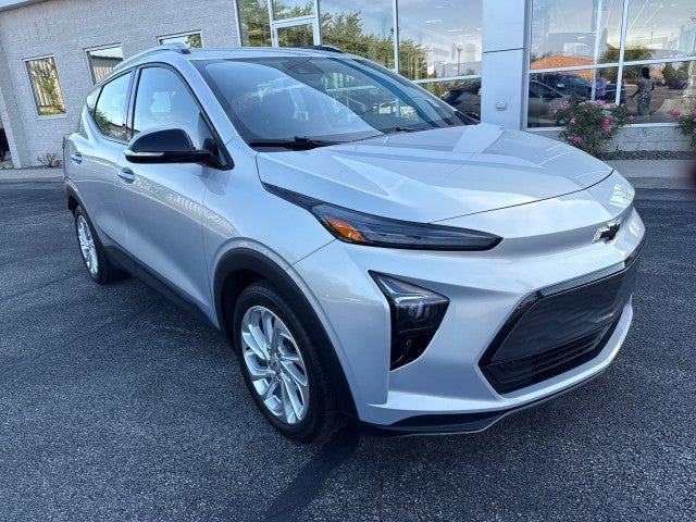 2023 Chevrolet Bolt EUV LT's photo