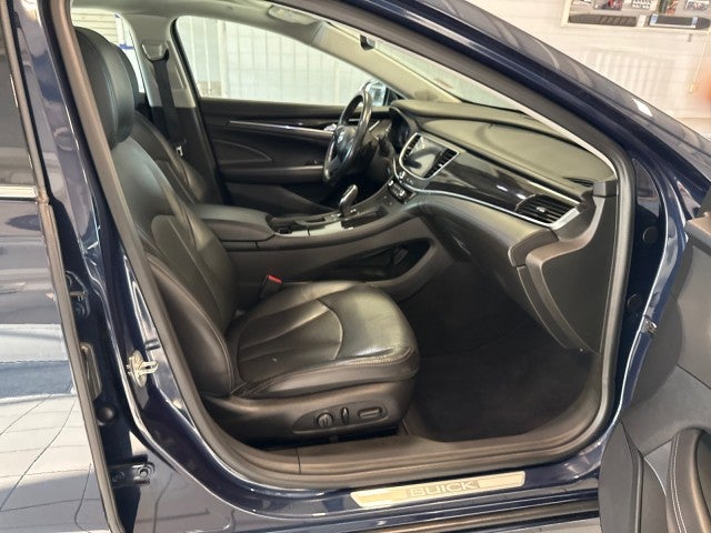 2017 Buick LaCrosse Essence