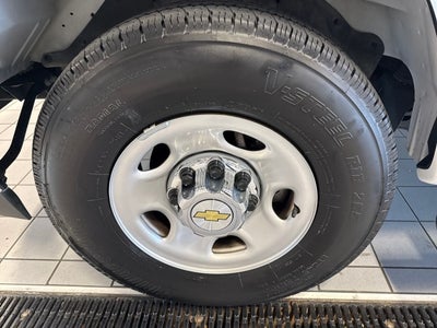 2024 Chevrolet Express Passenger 3500 1LT