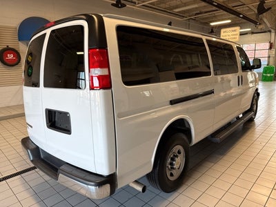 2024 Chevrolet Express Passenger 3500 1LT
