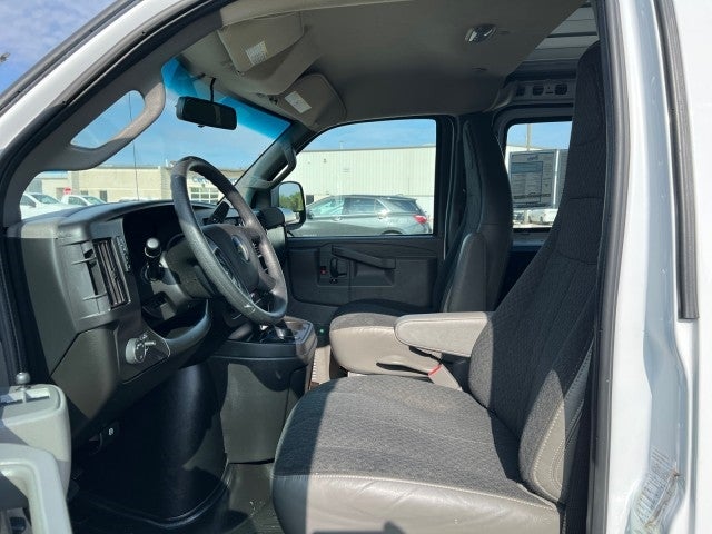 2022 Chevrolet Express Cargo 2500 WT