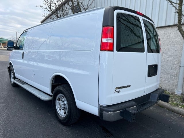 2022 Chevrolet Express Cargo 2500 WT