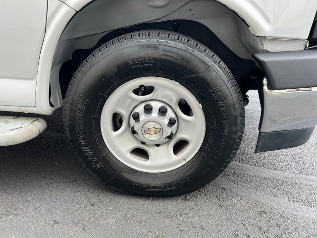 2022 Chevrolet Express Cargo 2500 WT