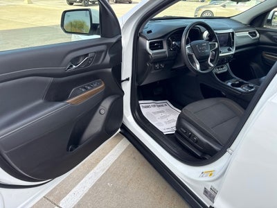 2023 GMC Acadia SLE