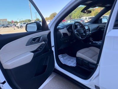 2022 Chevrolet Traverse LS