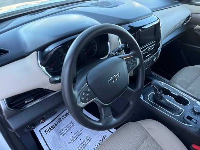 2022 Chevrolet Traverse LS