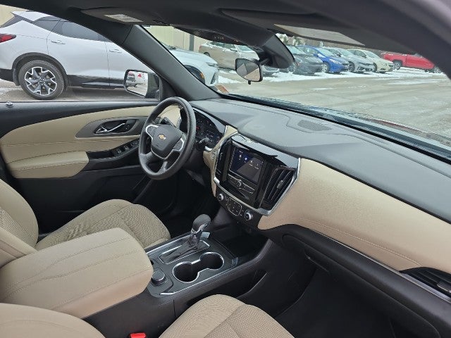 2023 Chevrolet Traverse LS