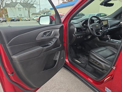 2022 Chevrolet Traverse LT Leather