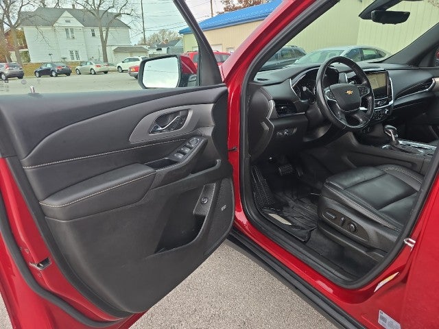 2022 Chevrolet Traverse LT Leather