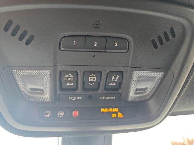 2022 Chevrolet Traverse LT Leather