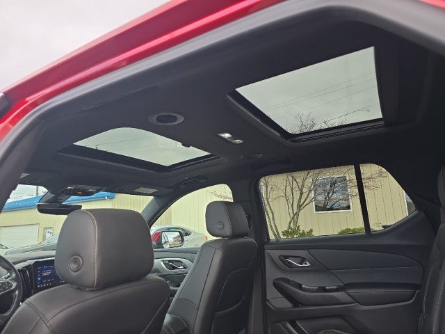 2022 Chevrolet Traverse LT Leather