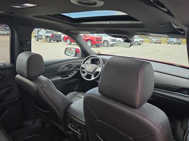 2022 Chevrolet Traverse LT Leather