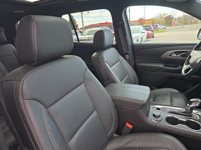 2022 Chevrolet Traverse LT Leather