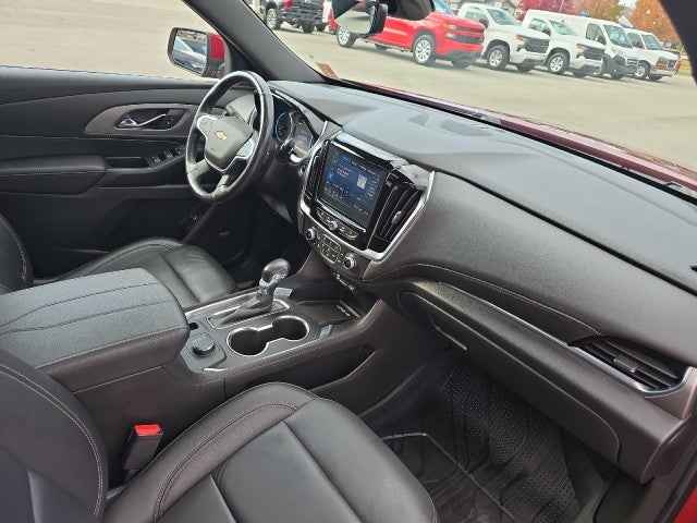 2022 Chevrolet Traverse LT Leather