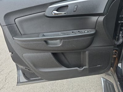 2011 Chevrolet Traverse LT w/2LT