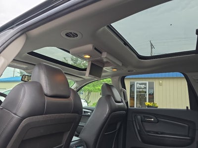 2011 Chevrolet Traverse LT w/2LT