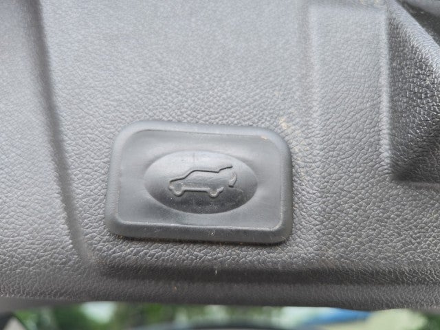 2011 Chevrolet Traverse LT w/2LT