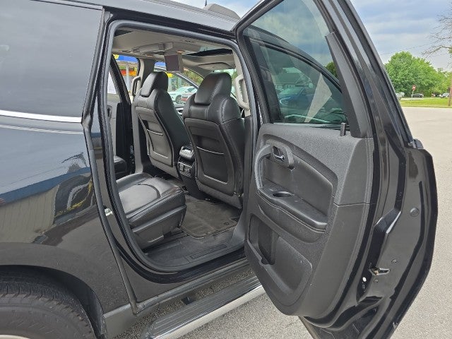 2011 Chevrolet Traverse LT w/2LT