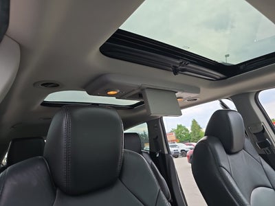 2011 Chevrolet Traverse LT w/2LT