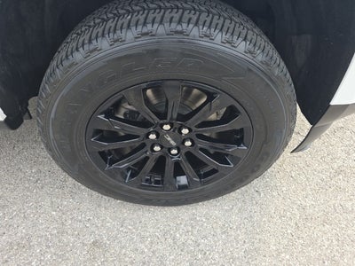 2022 GMC Canyon Elevation Standard