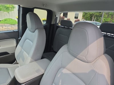 2022 GMC Canyon Elevation Standard