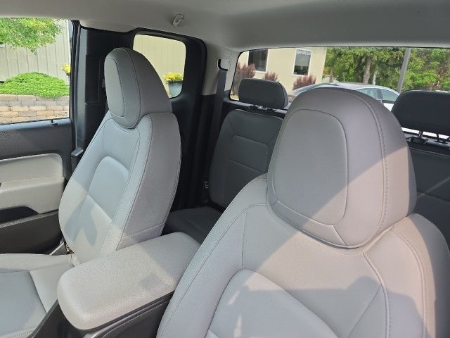 2022 GMC Canyon Elevation Standard