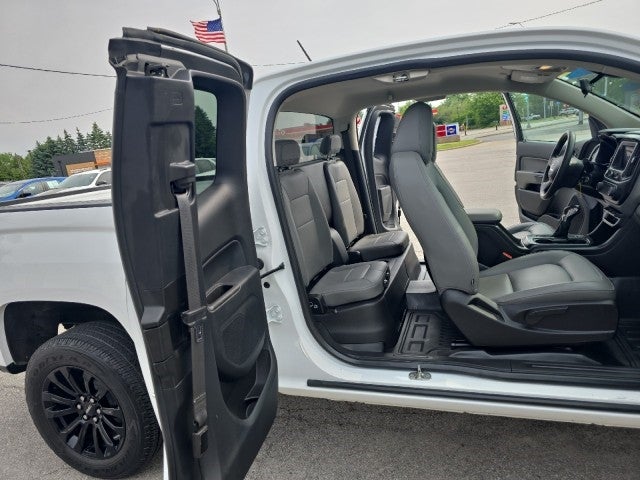 2022 GMC Canyon Elevation Standard