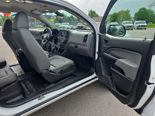 2022 GMC Canyon Elevation Standard