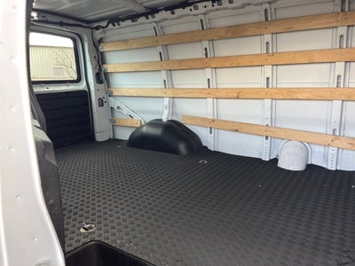2020 GMC Savana Cargo 2500 RWD 2500 135"