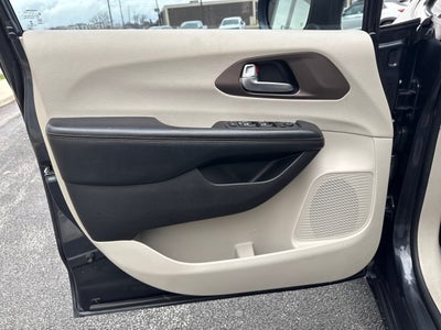 2019 Chrysler Pacifica Touring L Plus