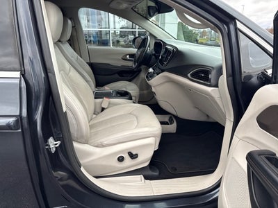 2019 Chrysler Pacifica Touring L Plus