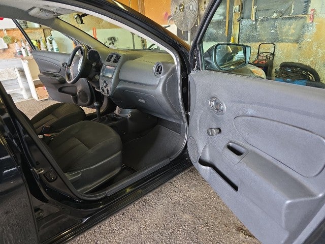 2019 Nissan Versa Sedan S Plus