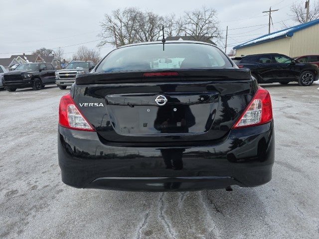 2019 Nissan Versa Sedan S Plus