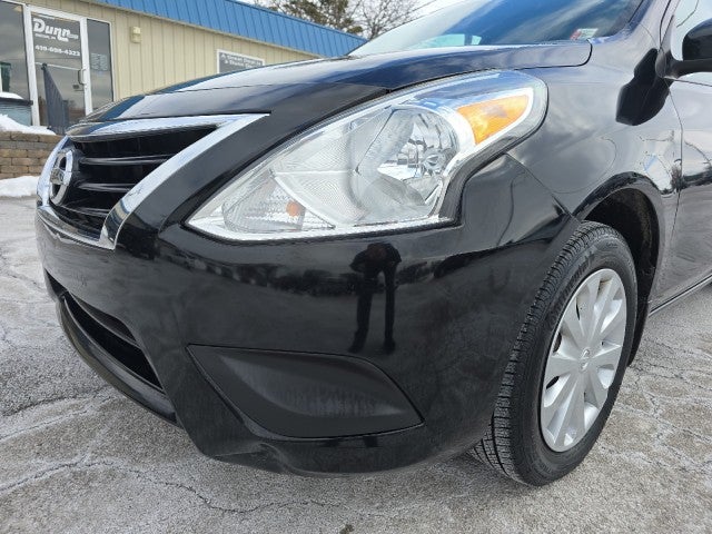 2019 Nissan Versa Sedan S Plus