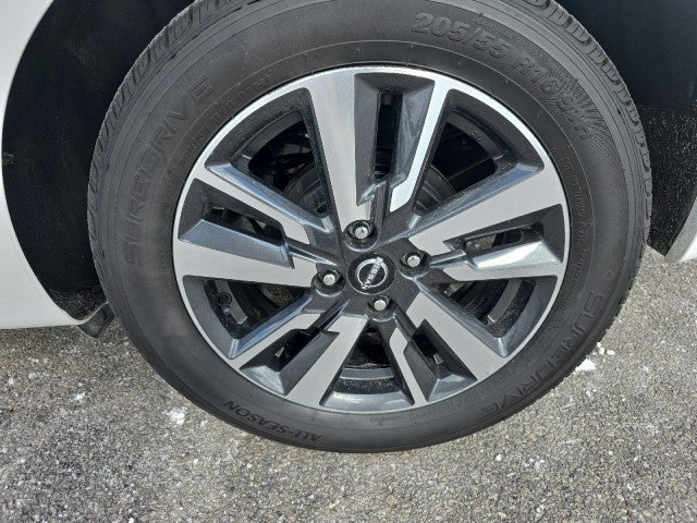 2024 Nissan Versa SV