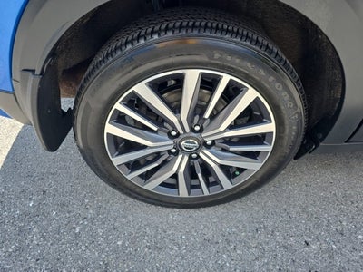 2021 Nissan Kicks SR