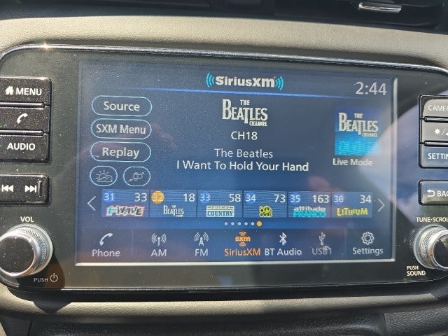 2021 Nissan Kicks SR