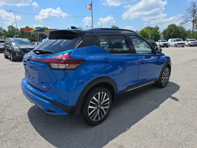 2021 Nissan Kicks SR