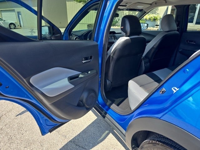 2021 Nissan Kicks SR