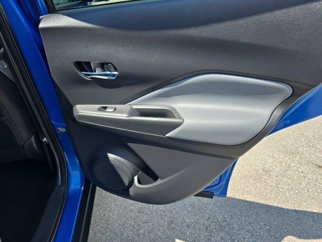 2021 Nissan Kicks SR