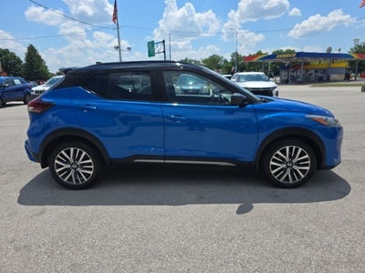 2021 Nissan Kicks SR