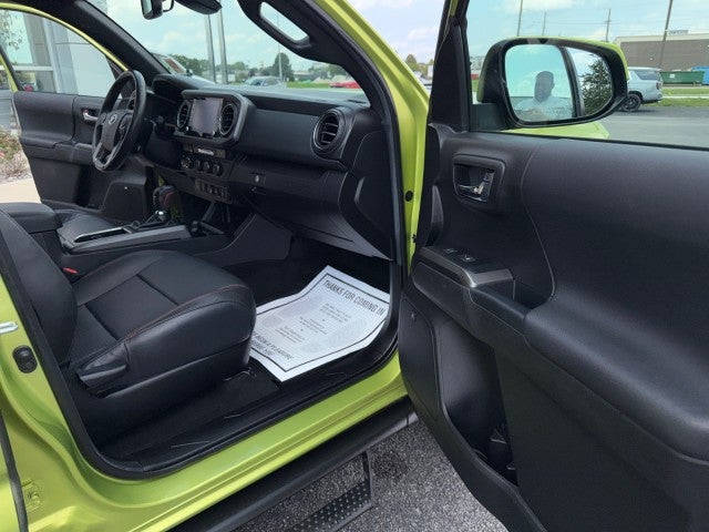 2022 Toyota Tacoma 4WD SR
