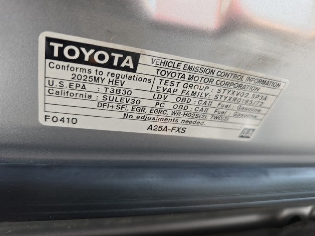 2025 Toyota Camry LE