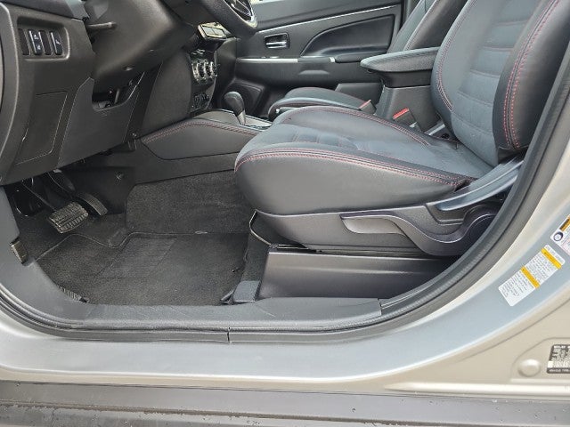 2024 Mitsubishi Outlander Sport S