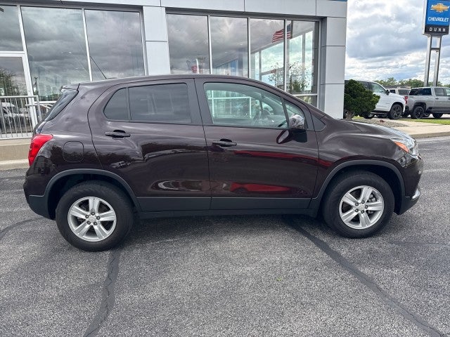Used 2022 Chevrolet Trax LS with VIN KL7CJNSM1NB514407 for sale in Oregon, OH