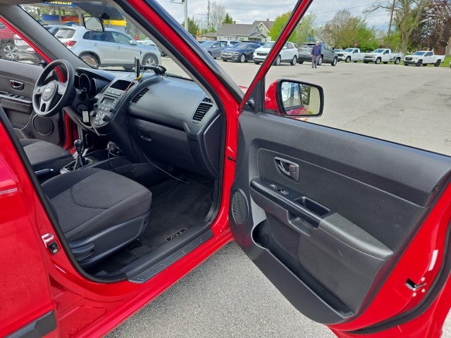 2013 Kia Soul Base